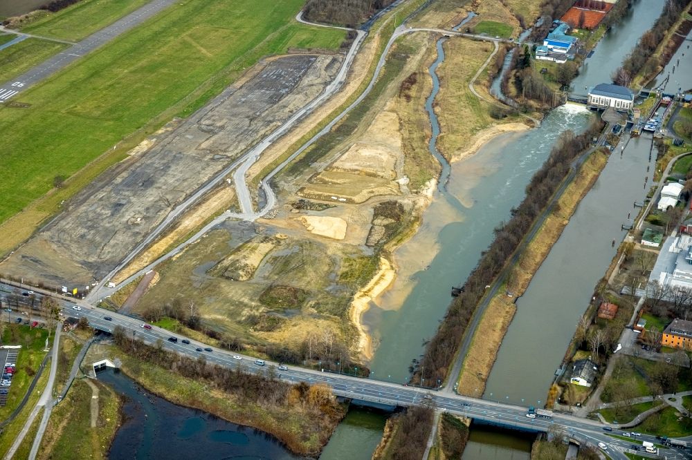 Hamm from the bird's eye view: Construction site for the laying of a flood protection dam on the Lippe on Jupp-Eickhoff-Weg in the district Heessen in Hamm in the Ruhr area in the state North Rhine-Westphalia, Germany