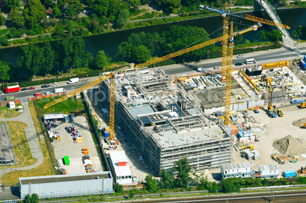 Aerial photograph Berlin - New building construction site Gewerbecampus Berlin Decks on street Friedrich-Krause-Ufer in the district Moabit in Berlin, Germany