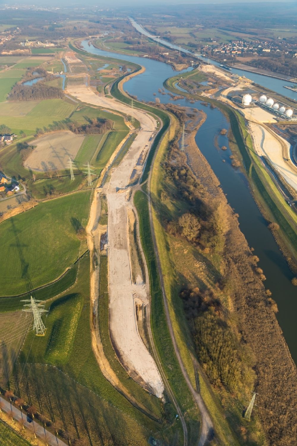 Aerial image Haltern am See - New construction of a flood - retention basin and protective dam construction on Lippedeich near Mersch in Haltern am See in the state North Rhine-Westphalia, Germany