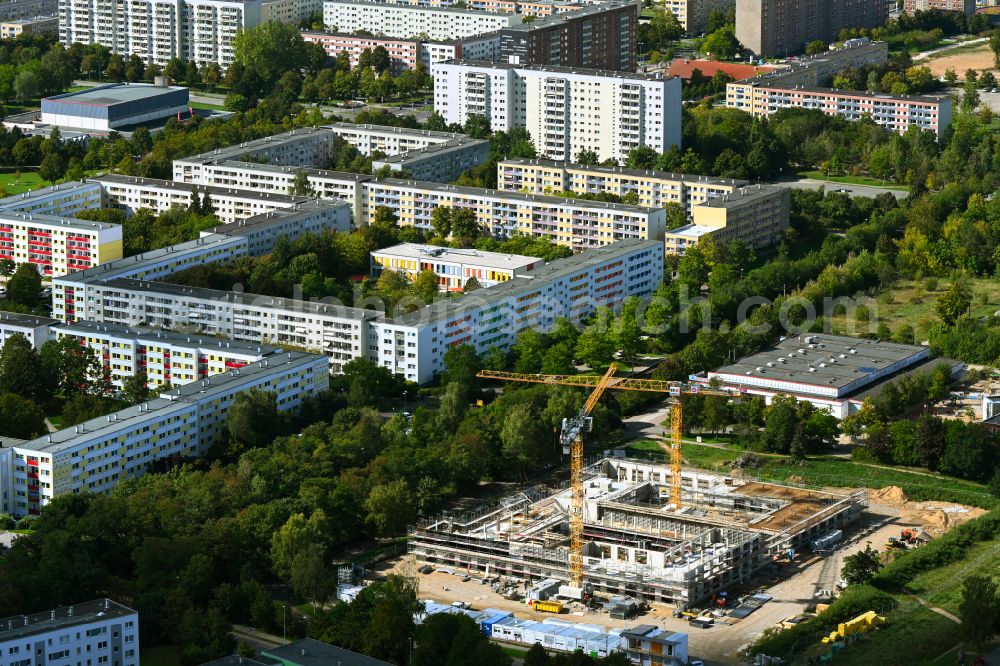 Aerial image Schwerin - New construction site Administrative buildings of the state authority of the job center and the employment agency in the district Muesser Holz in Schwerin on street Mendelejewstrasse in Schwerin in the state Mecklenburg - Western Pomerania, Germany