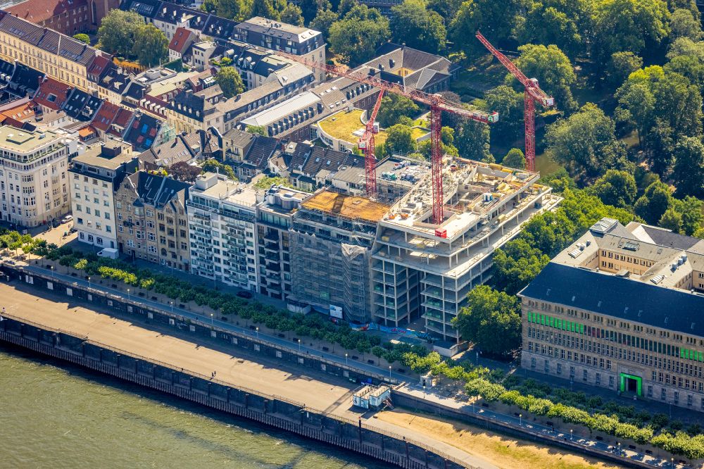 Düsseldorf from above - Construction site to build a new office and commercial building Alltours-Zentrale on the Rhein in the district Carlstadt in Duesseldorf at Ruhrgebiet in the state North Rhine-Westphalia, Germany