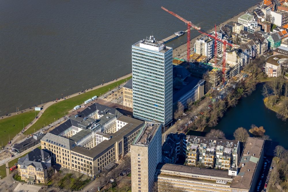 Aerial photograph Düsseldorf - Construction site to build a new office and commercial building Alltours-Zentrale on the am Rheinufertunnel in the district Carlstadt in Duesseldorf at Ruhrgebiet in the state North Rhine-Westphalia, Germany