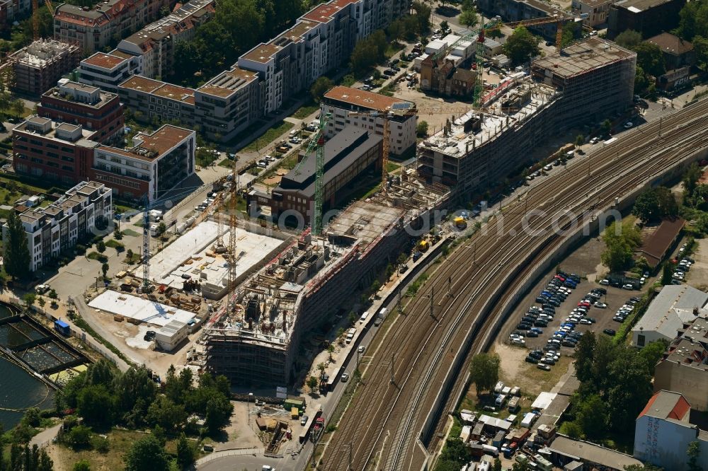Aerial photograph Berlin - Construction site to build a new office and commercial building B:HUB on Kynaststrasse - Alt-Stralau in Berlin, Germany