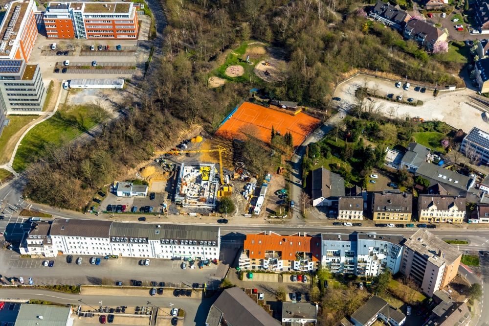 Aerial image Mülheim an der Ruhr - Construction site to build a new office and commercial building on Duesseldorfer Strasse in Muelheim on the Ruhr in the state North Rhine-Westphalia, Germany