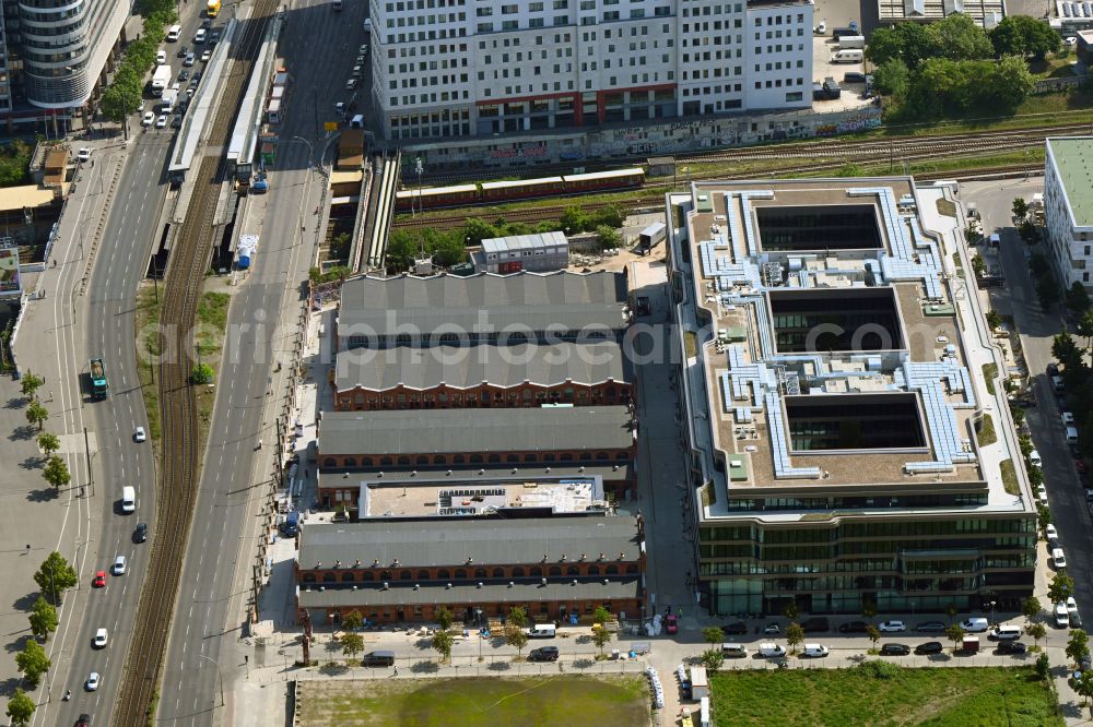 Aerial photograph Berlin - Construction site to build a new office and commercial building DSTRCT.Berlin on Landsberger Allee, Otto-Ostrowski-Strasse and Hermann-Blankenstein-Strasse in the district Prenzlauer Berg in Berlin, Germany