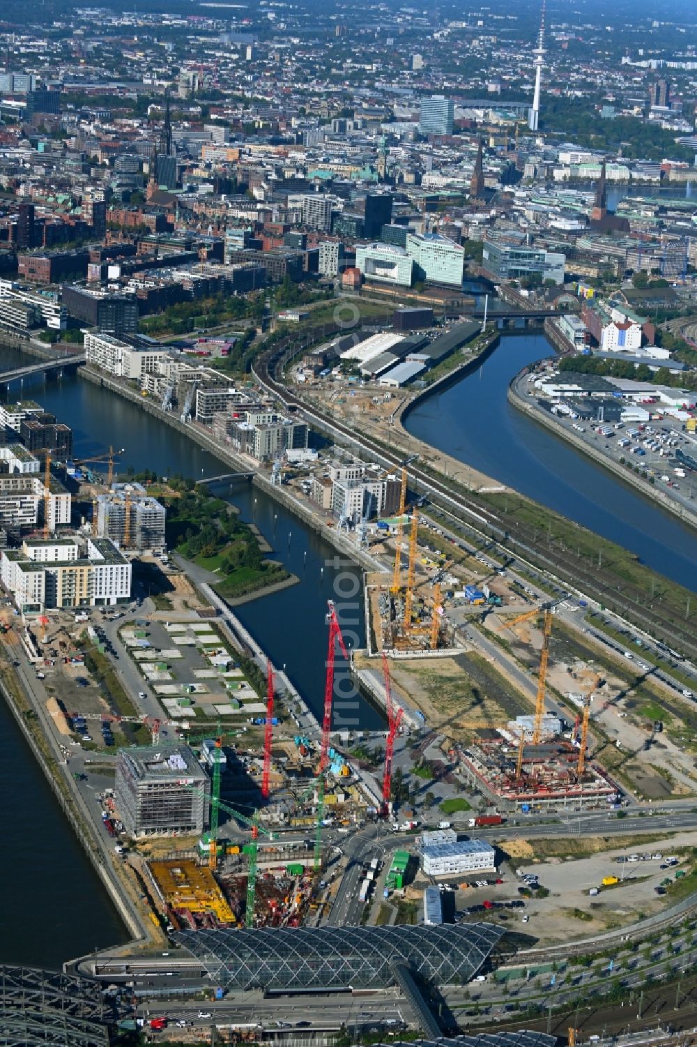 Aerial image Hamburg - Construction site to build a new office and commercial building EDGE ElbSide on place Amerigo-Vespucci-Platz in the district HafenCity in Hamburg, Germany