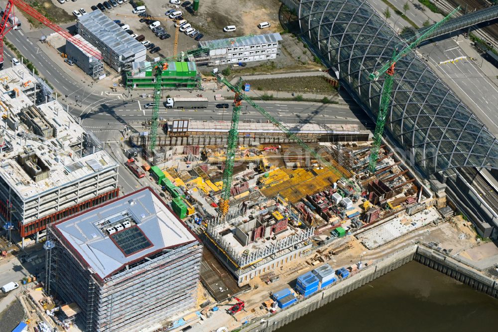 Aerial image Hamburg - Construction site for a new office and commercial building on Kirchenpauerstrasse - Zweibrueckenstrasse in the Elbbruecken district at the Braakenhafen in the district HafenCity in Hamburg, Germany