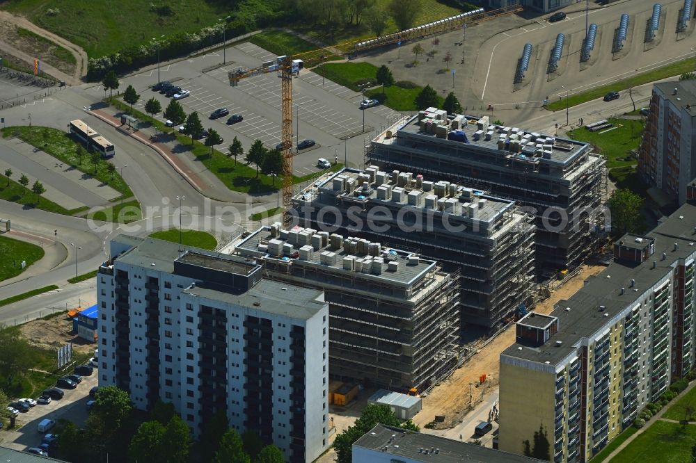 Aerial image Rostock - Construction site to build a new office and commercial building on Bahnhofsvorplatz in the district Suedstadt in Rostock in the state Mecklenburg - Western Pomerania, Germany