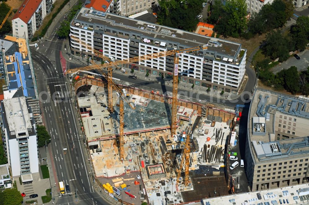 Dresden from the bird's eye view: Construction site to build a new office and commercial building of TLG-Neubauprojekts Annenhoefe along the Freiberger und Hertha-Lindner-Strasse in the district Wilsdruffer Vorstadt in Dresden in the state Saxony, Germany