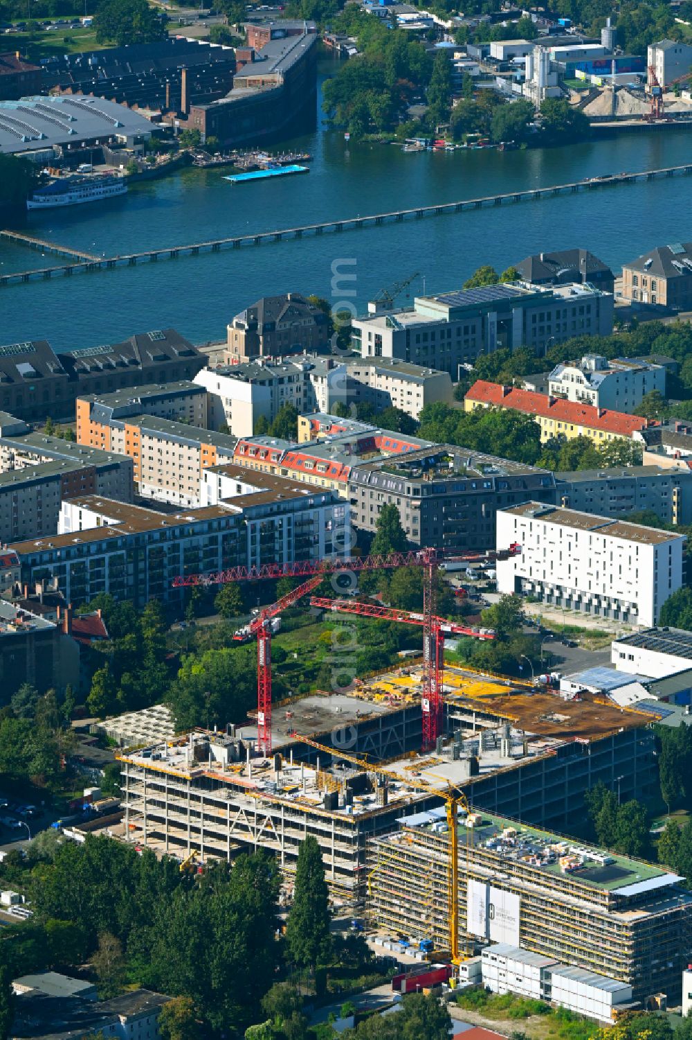 Aerial photograph Berlin - Construction site to build a new office and commercial building PANDION OFFICEHOME Ostkreuz Campus A on street Boedikerstrasse in the district Friedrichshain in Berlin, Germany
