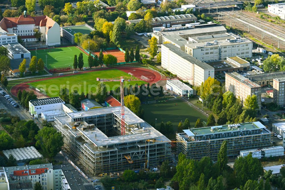 Aerial photograph Berlin - Construction site to build a new office and commercial building PANDION OFFICEHOME Ostkreuz Campus A on street Boedikerstrasse in the district Friedrichshain in Berlin, Germany
