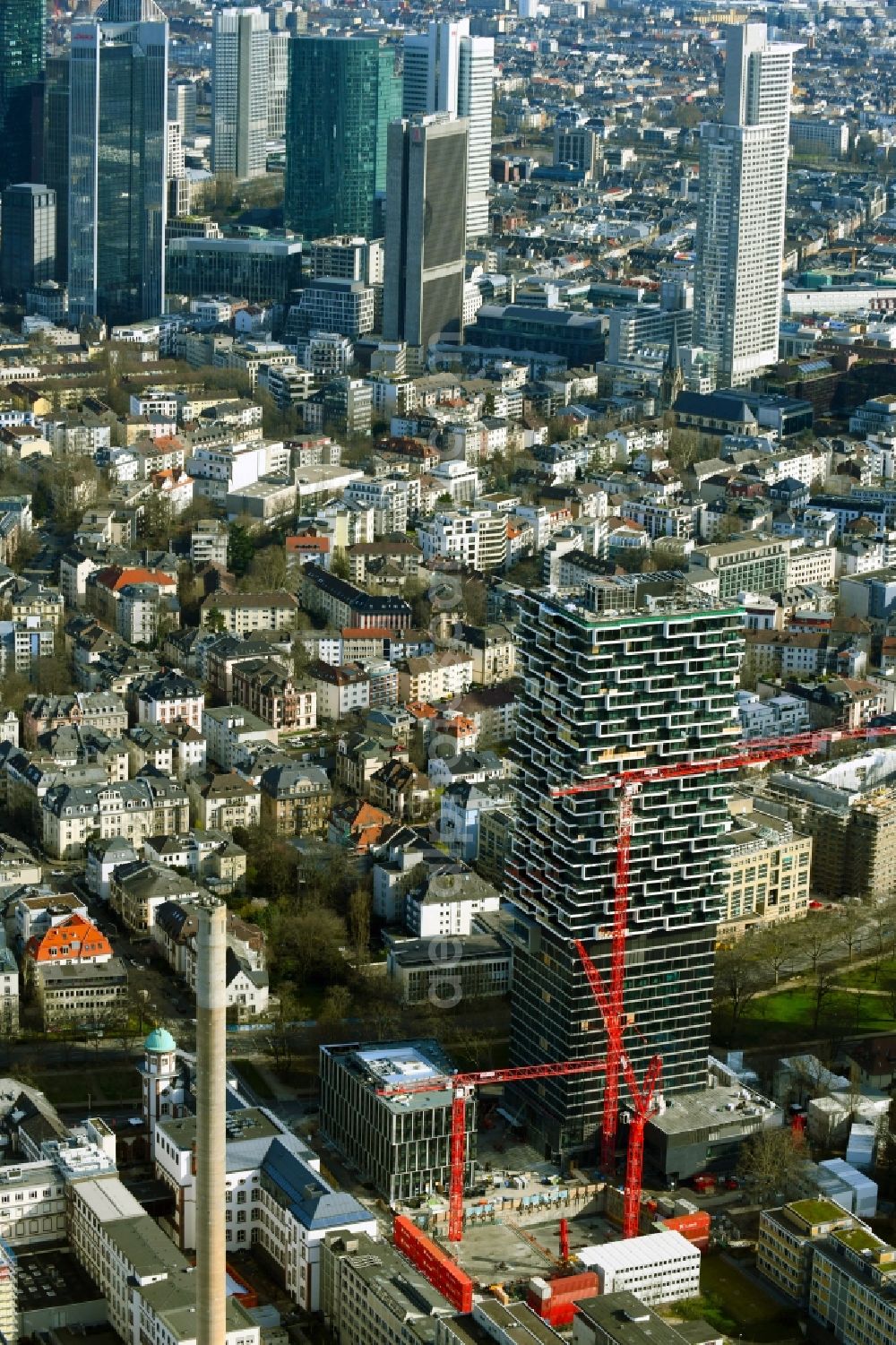 Frankfurt am Main from above - Construction site to build a new office and commercial building SENCKENBERG-QUARTIER on Robert-Mayer-Strasse - Senckenberganlage in the district Westend in Frankfurt in the state Hesse, Germany