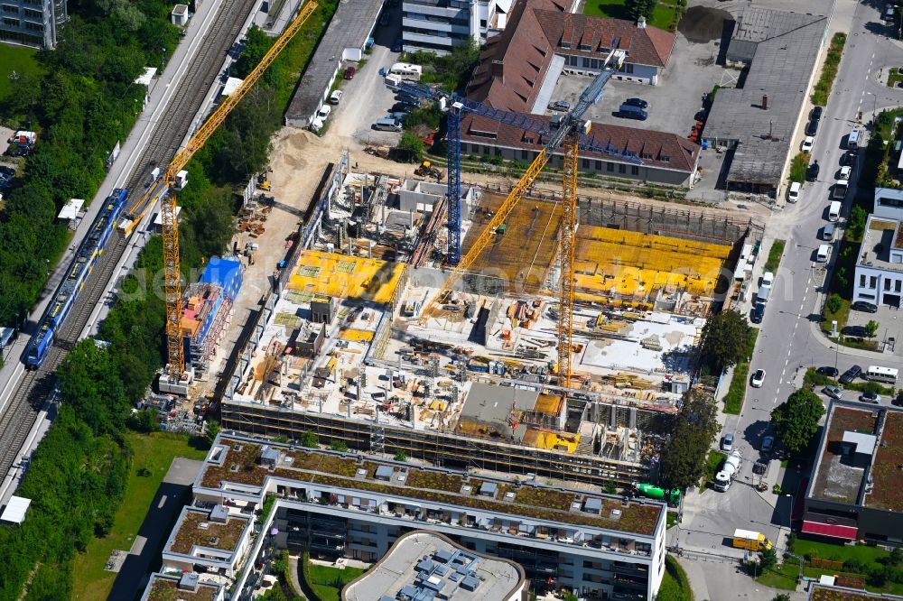 München from the bird's eye view: Construction site to build a new office and commercial building SOuth HOrizon on Koppstrasse in the district Obersendling in Munich in the state Bavaria, Germany