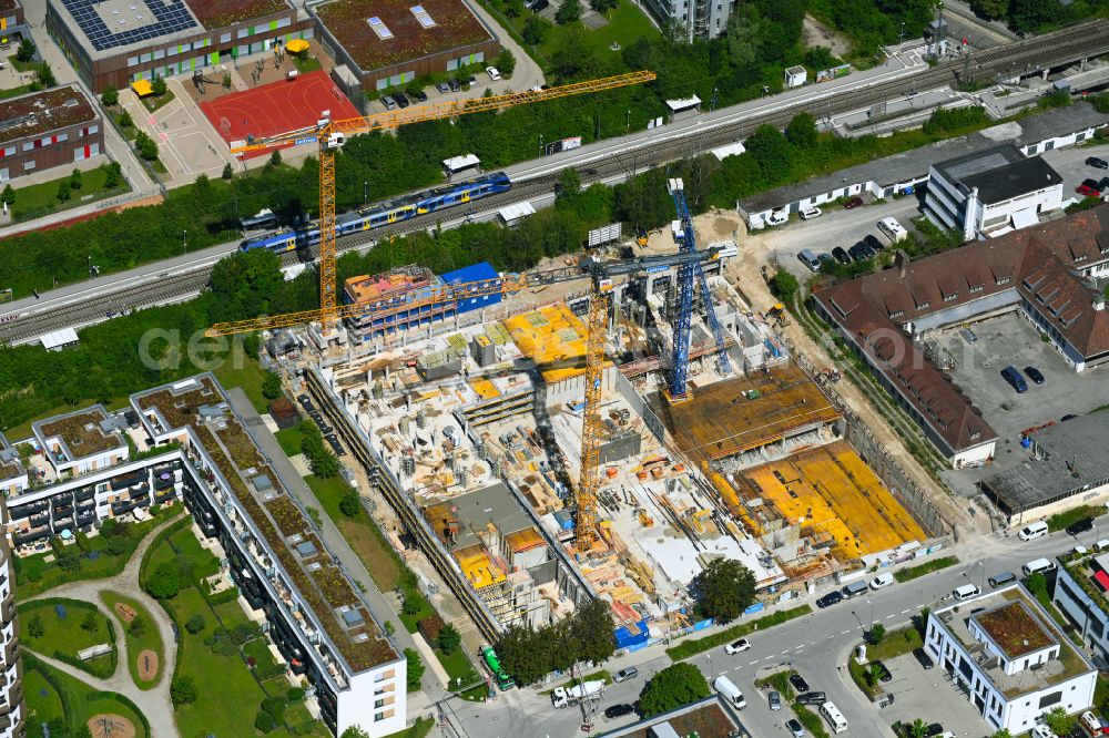 München from the bird's eye view: Construction site to build a new office and commercial building SOuth HOrizon on Koppstrasse in the district Obersendling in Munich in the state Bavaria, Germany