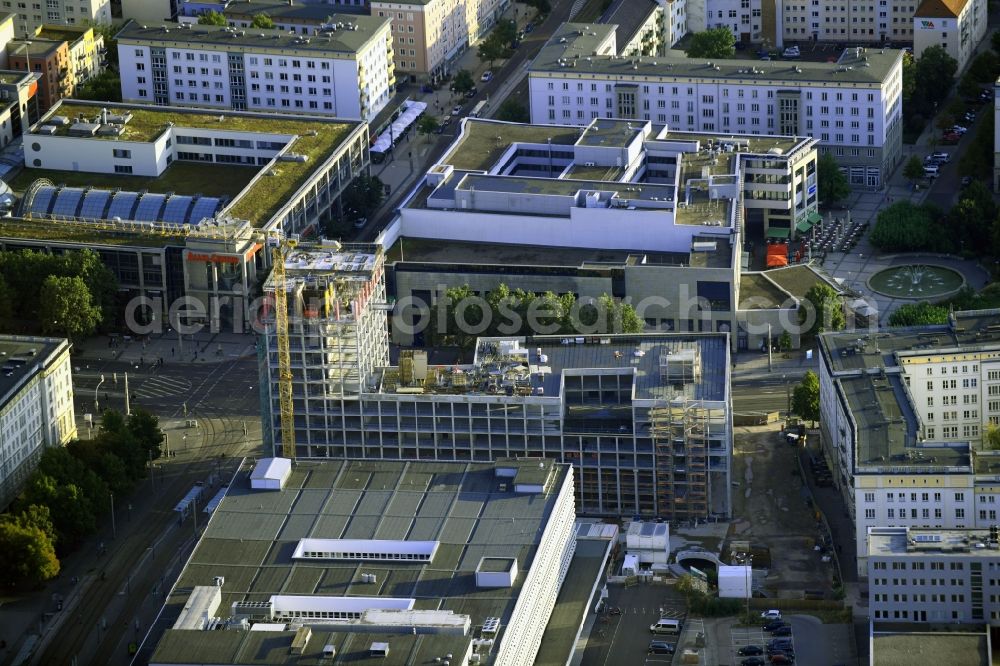 Aerial photograph Magdeburg - Construction site to build a new office and commercial building of Staedtischen factorye Magdeburg on Ernst-Reuter-Allee corner Breiter Weg in the district Altstadt in Magdeburg in the state Saxony-Anhalt, Germany
