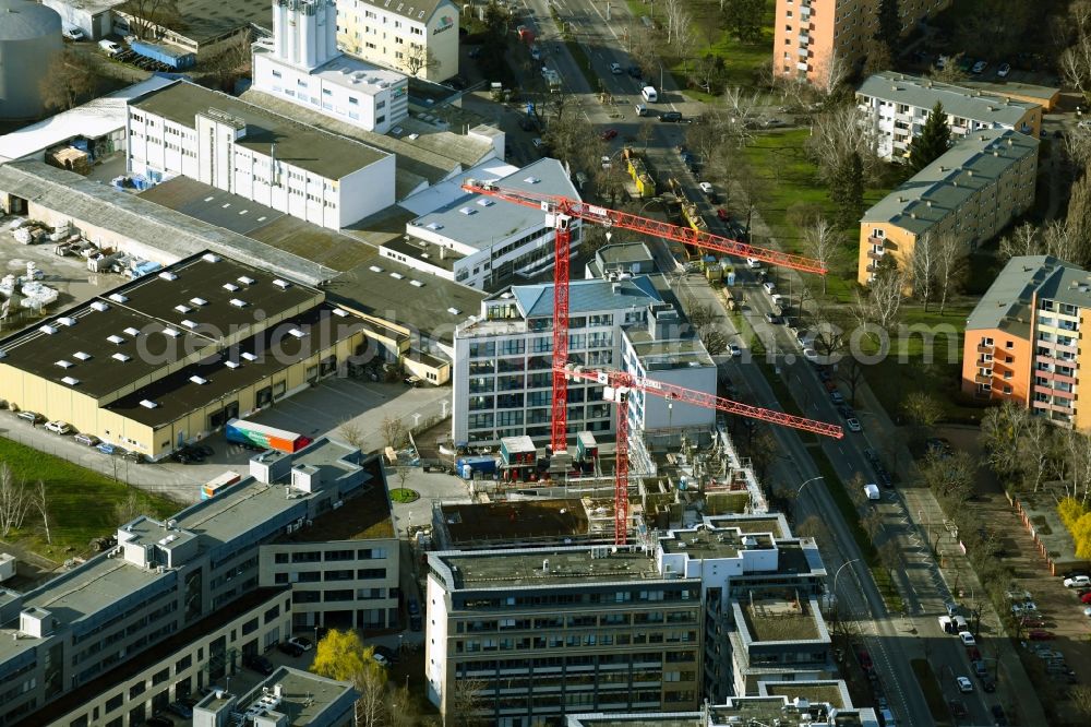 Aerial photograph Berlin - Construction site to build a new office and commercial building on Tempelhofer Weg in the district Britz in Berlin, Germany