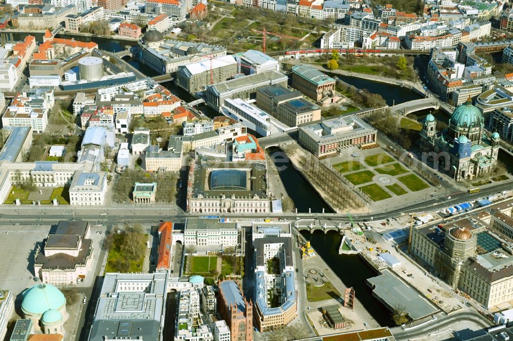 Aerial photograph Berlin - New office and commercial building on Werderscher Markt corner Schinkelplatz in the district Mitte in Berlin, Germany