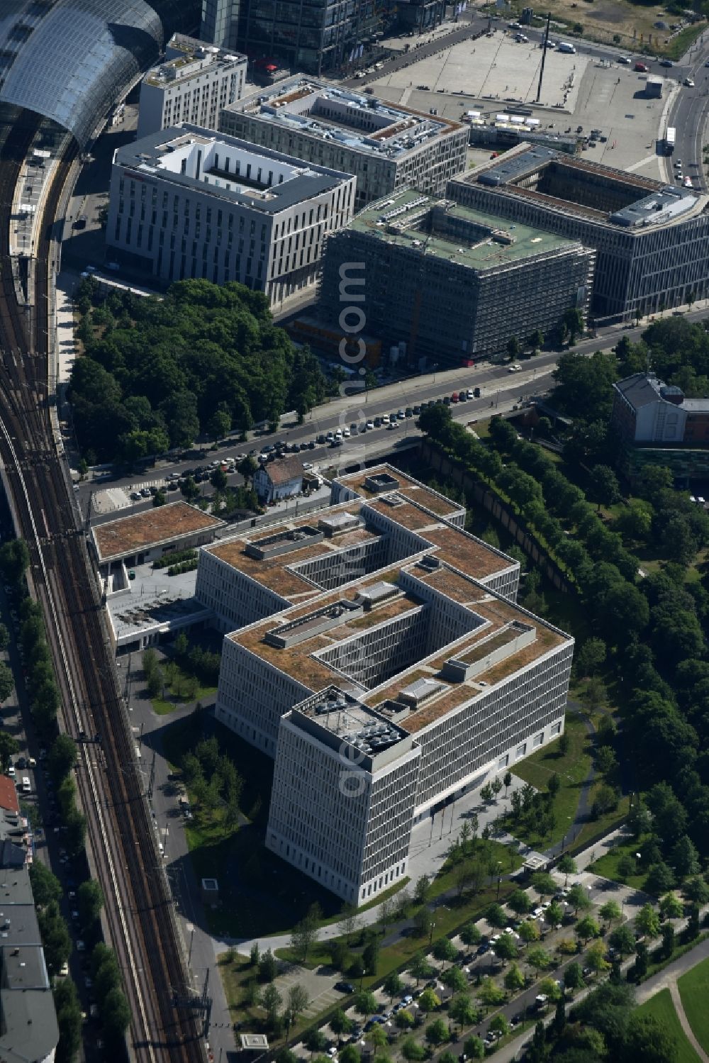 Aerial photograph Berlin - New construction of the Federal Ministry of the Interior / Home Office in Berlin Moabit