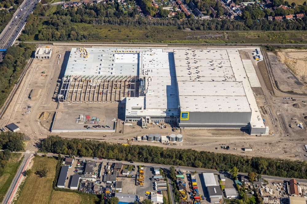Aerial photograph Oberhausen - Construction site for a warehouse and forwarding building of Edeka-Zentrallager on Waldteichstrasse in Gewerbegebiet Weierheide in Oberhausen in the state North Rhine-Westphalia, Germany