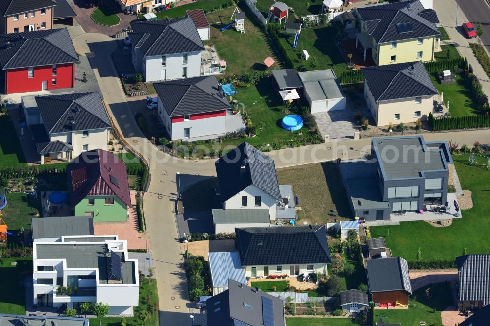Aerial photograph Magdeburg - View at the new built single family house settlement Am Birnengarten in the district Ottersleben in Magdeburg in the federal state Saxony-Anhalt. Responsible for the developement is the MAWOG Grundstücks GmbH