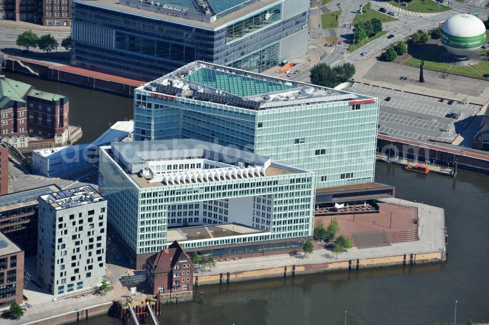 Hamburg from above - View of the construction site of the Ericus-Contor (front) and the new headquarters of the Spiegel Group in HafenCity
