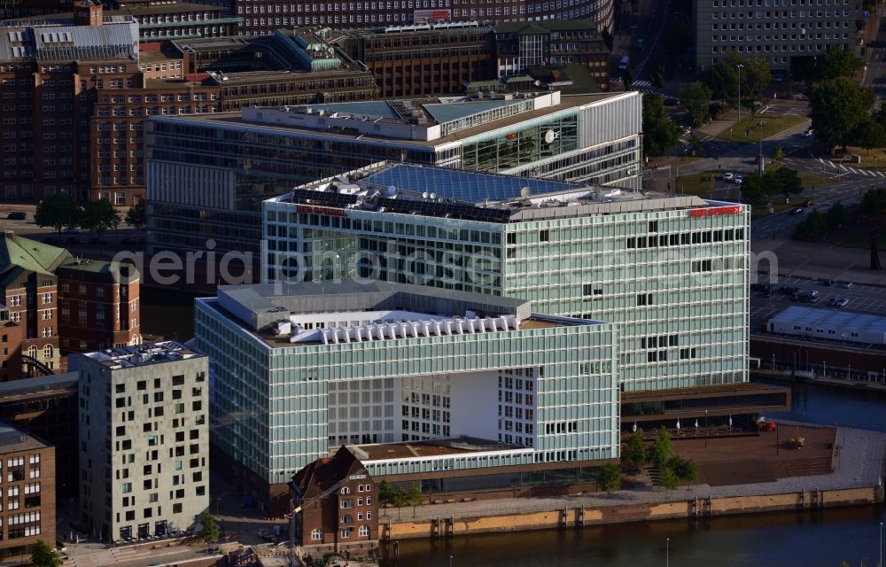 Aerial photograph Hamburg - View of the construction site of the Ericus-Contor (front) and the new headquarters of the Spiegel Group in HafenCity