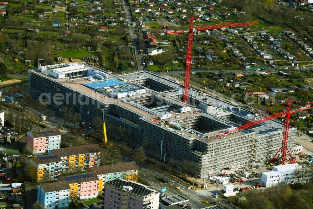Offenbach am Main from above - Construction site for the new police building complex Polizeipraesidium Suedosthessen on Spessartring in Offenbach am Main in the state Hesse, Germany