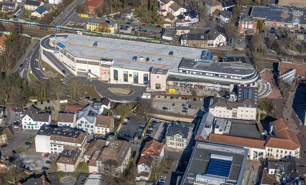 Unna from the bird's eye view: Building complex of the shopping center on Bahnhofstrasse - Kantstrasse in the district Alte Heide in Unna at Ruhrgebiet in the state North Rhine-Westphalia, Germany