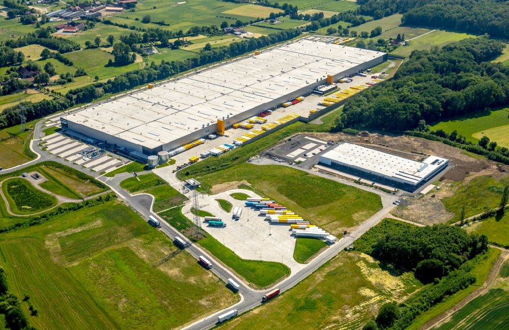 Werne from the bird's eye view: Complex on the site of the logistics center Amazon Logistik in Werne in the state North Rhine-Westphalia