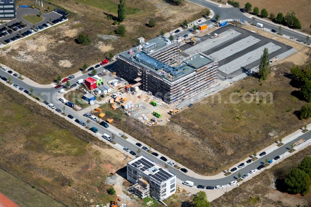 Aerial photograph Würzburg - Construction site for the new construction of an office building of the administration and commercial building Skyline Hill on Leightonstrasse - John-Skilton-Strasse in the district Frauenland in Wuerzburg in the state Bavaria, Germany