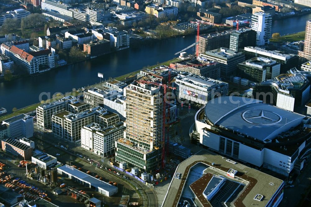 Aerial image Berlin - New construction high-rise construction site the hotel complex Stream Tower in the district Friedrichshain in Berlin, Germany