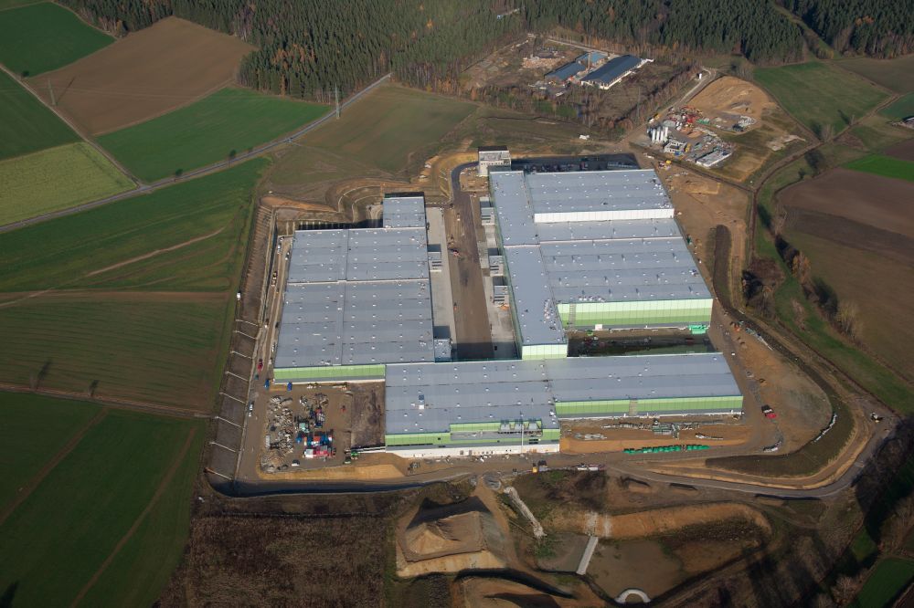 Aerial image Marktredwitz - Construction site and assembly work for the construction of a high-bay warehouse building complex and logistics center EDEKA on street Rathaushuette in Marktredwitz in the state Bavaria, Germany