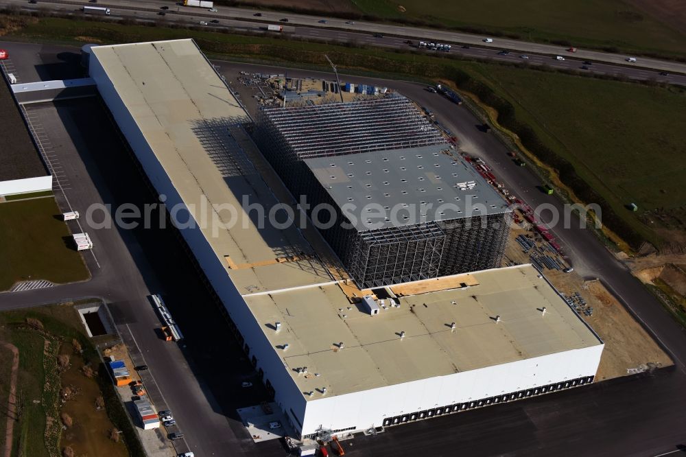 Aerial image Günthersdorf - Construction site and assembly work for the construction of a high-bay warehouse building complex and logistics center on the premises of Hoeffner Moebelgesellschaft GmbH & Co.KG in Guenthersdorf in the state Saxony-Anhalt