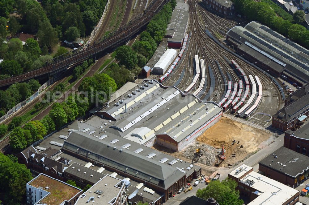Hamburg from the bird's eye view: Railway depot and repair shop for maintenance and repair of trains of Hamburger Hochbahn AG on street Hellbrookstrasse in the district Winterhude in Hamburg, Germany