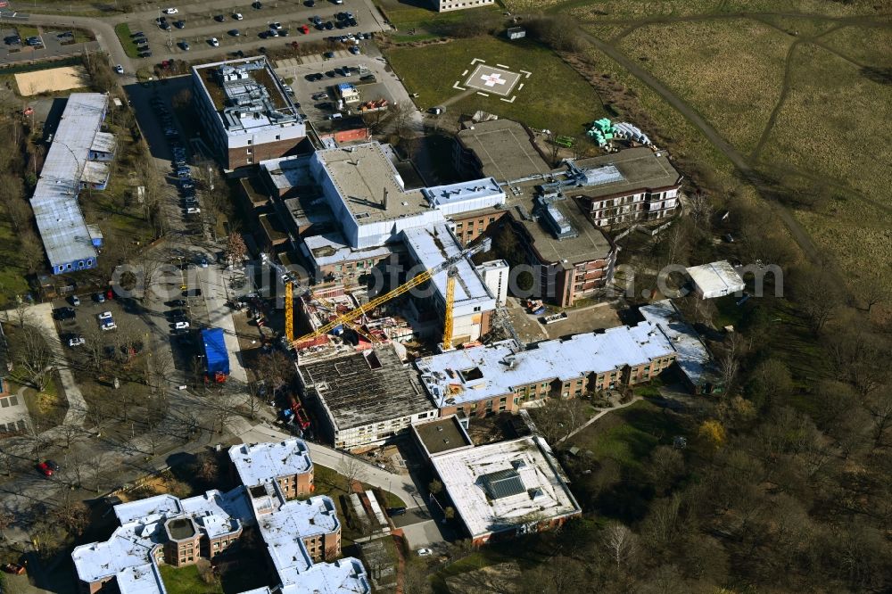 Hannover from the bird's eye view: New construction site for a medical center and hospital clinic DIAKOVERE HENRIKE Mutter-Kinder-Zentrum AUF DER BULT in the district Bult in Hannover in the state Lower Saxony, Germany