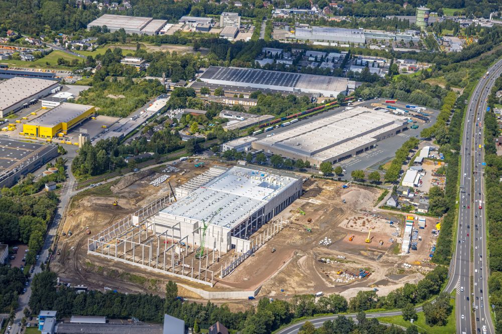 Herne from the bird's eye view: Construction site and assembly work for the construction of the Lidl high-bay warehouse building complex and logistics center on the premises HerBo43 on street Suedstrasse in the district Riemke in Herne at Ruhrgebiet in the state North Rhine-Westphalia, Germany