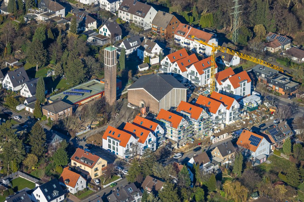 Mülheim an der Ruhr from the bird's eye view: Construction site for the new construction of multi-family residential buildings on the street Lindenhof on street Waldbleeke in the district Saarn in Muelheim an der Ruhr in the Ruhr area in the state North Rhine-Westphalia, Germany