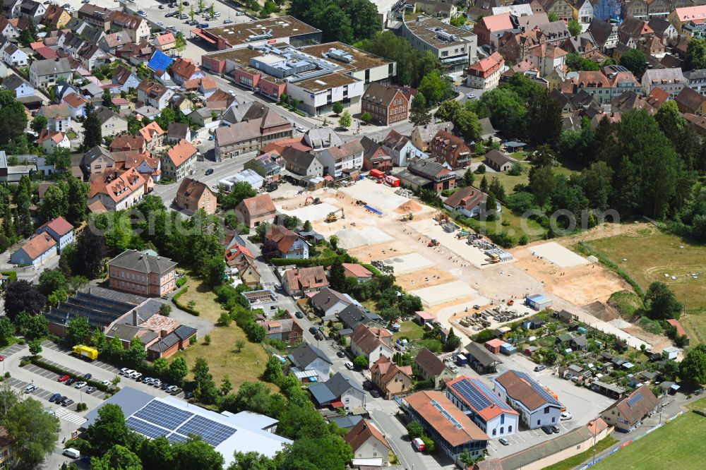 Roth from the bird's eye view: Construction site to build a new multi-family residential complex Baumgartenwiesen in Roth in the state Bavaria, Germany