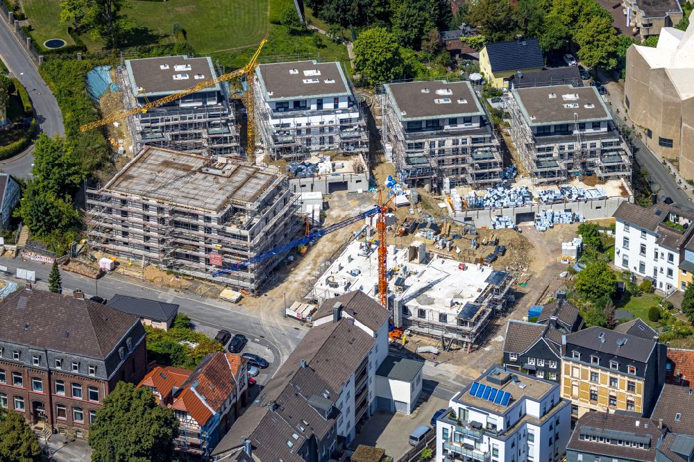 Velbert from above - Construction site to build a new multi-family residential complex DESIGN AM DOM on Toenisheider Strasse on street Im Koven in the district Neviges in Velbert in the state North Rhine-Westphalia, Germany