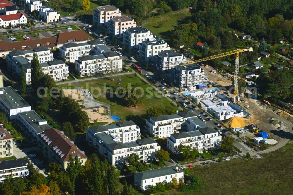 Berlin from above - Construction site to build a new multi-family residential complex Dichtervillen in Karlshorst on Regener Strasse in the district Karlshorst in Berlin, Germany
