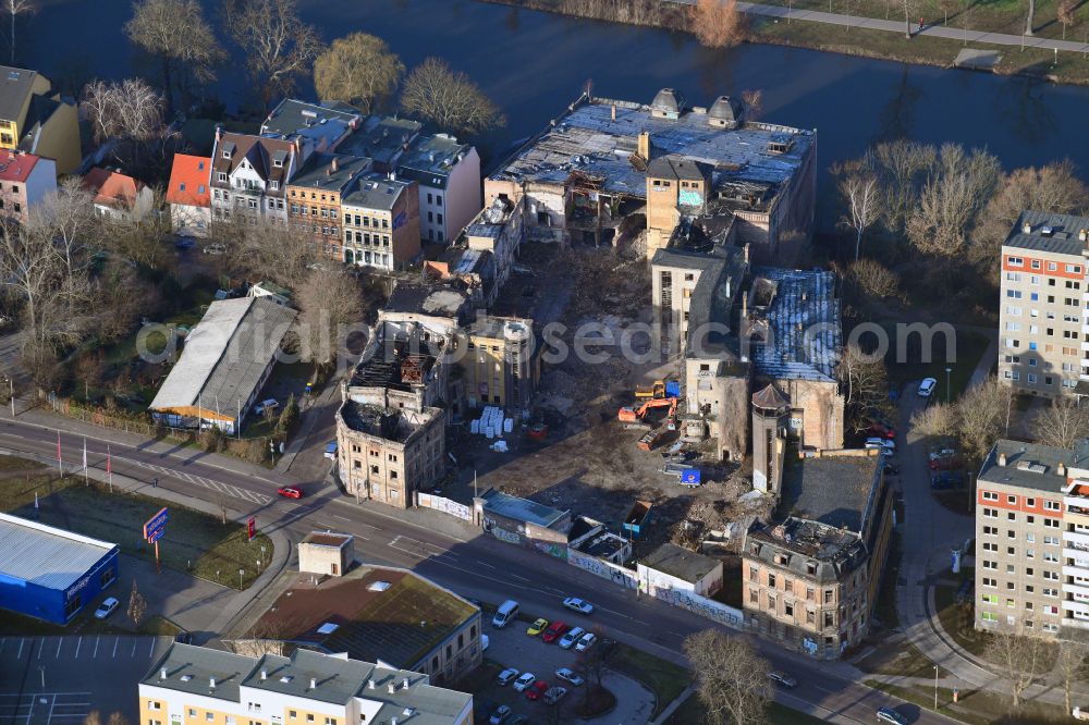 Halle (Saale) from the bird's eye view: Construction site to build a new multi-family residential complex Freyberg Brauerei on street Glauchaer Strasse - Weingaerten in the district Suedliche Innenstadt in Halle (Saale) in the state Saxony-Anhalt, Germany