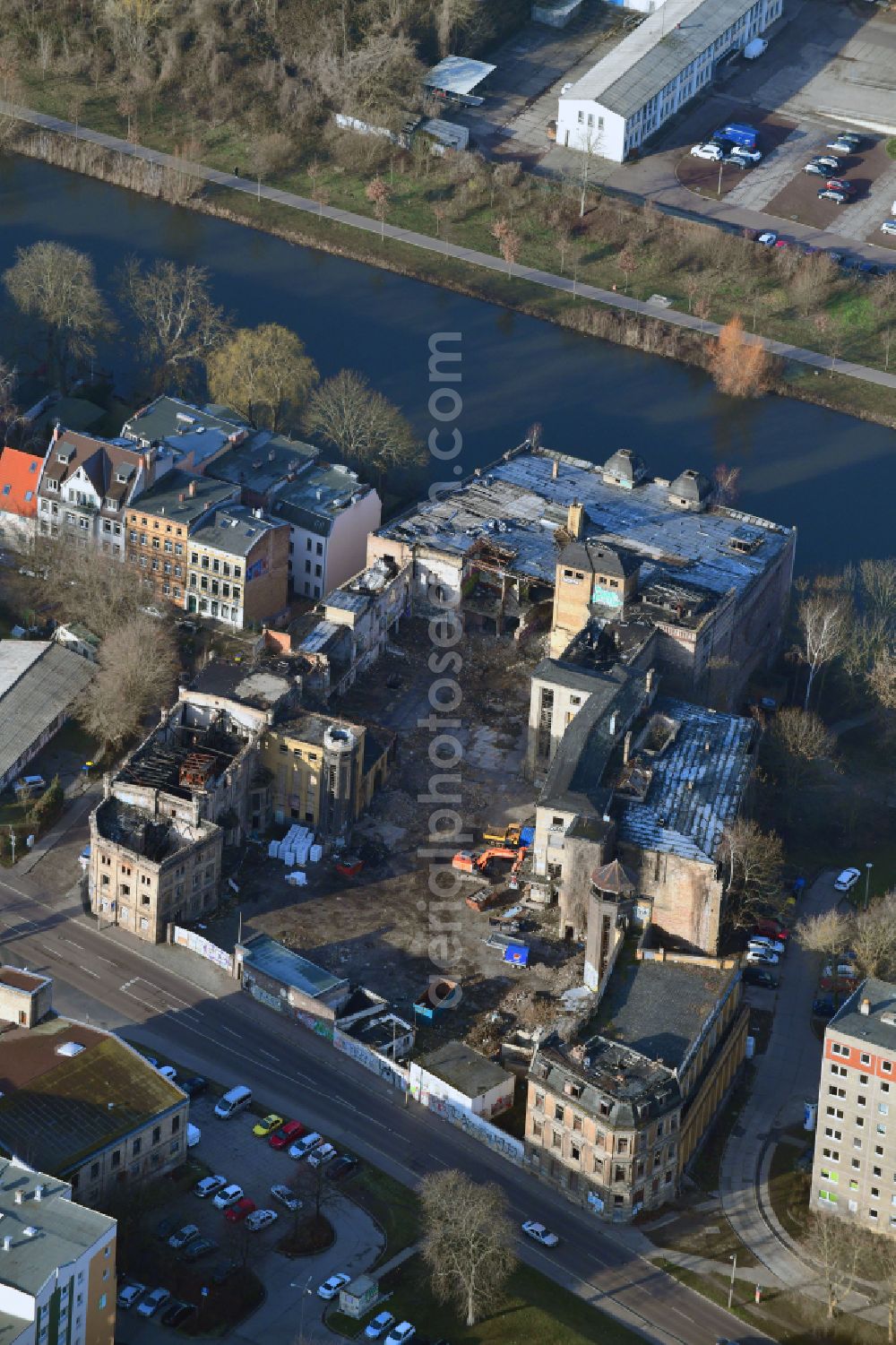 Aerial image Halle (Saale) - Construction site to build a new multi-family residential complex Freyberg Brauerei on street Glauchaer Strasse - Weingaerten in the district Suedliche Innenstadt in Halle (Saale) in the state Saxony-Anhalt, Germany
