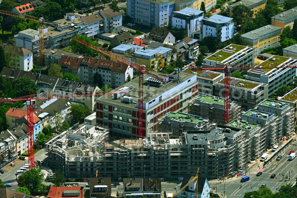 Darmstadt from the bird's eye view: Construction site to build a new multi-family residential complex HERZOGHOeFE on street Eschollbruecker Strasse Ecke Donnersbergring in the district Darmstaedter Verlegerviertel in Darmstadt in the state Hesse, Germany