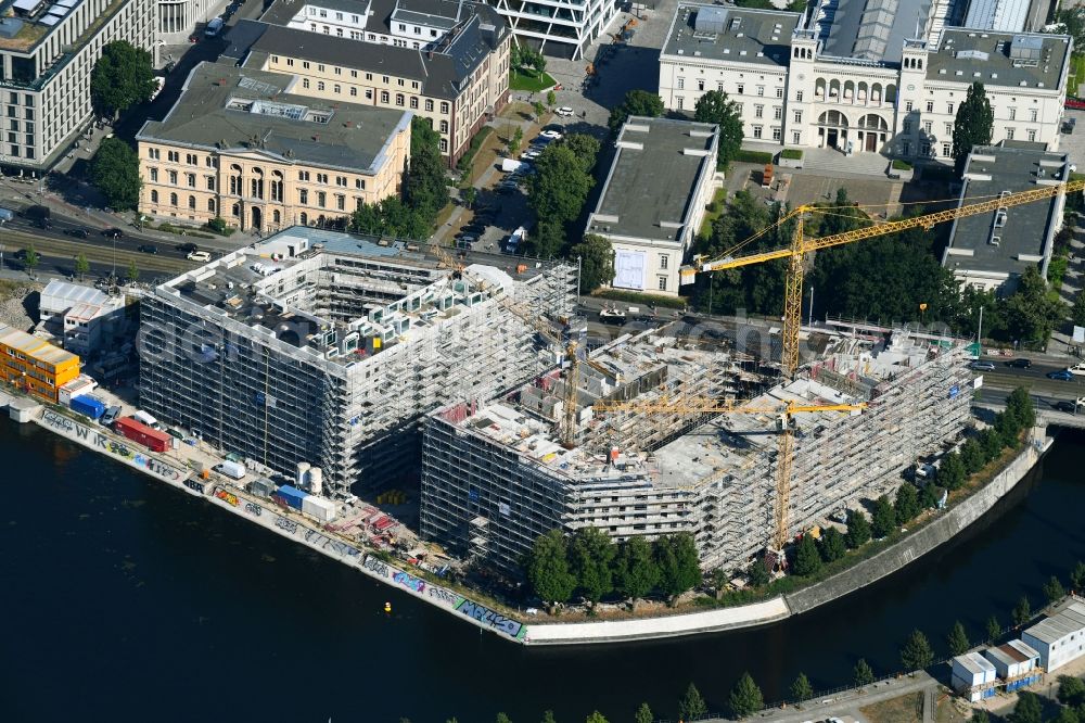 Aerial image Berlin - Construction site to build a new multi-family residential complex on Invalidenstrasse on Humboldthafen in the district Moabit in Berlin, Germany