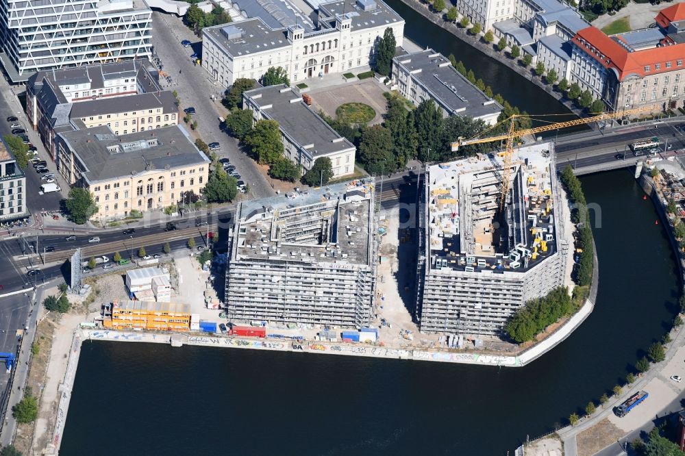 Berlin from above - Construction site to build a new multi-family residential complex on Invalidenstrasse on Humboldthafen in the district Moabit in Berlin, Germany