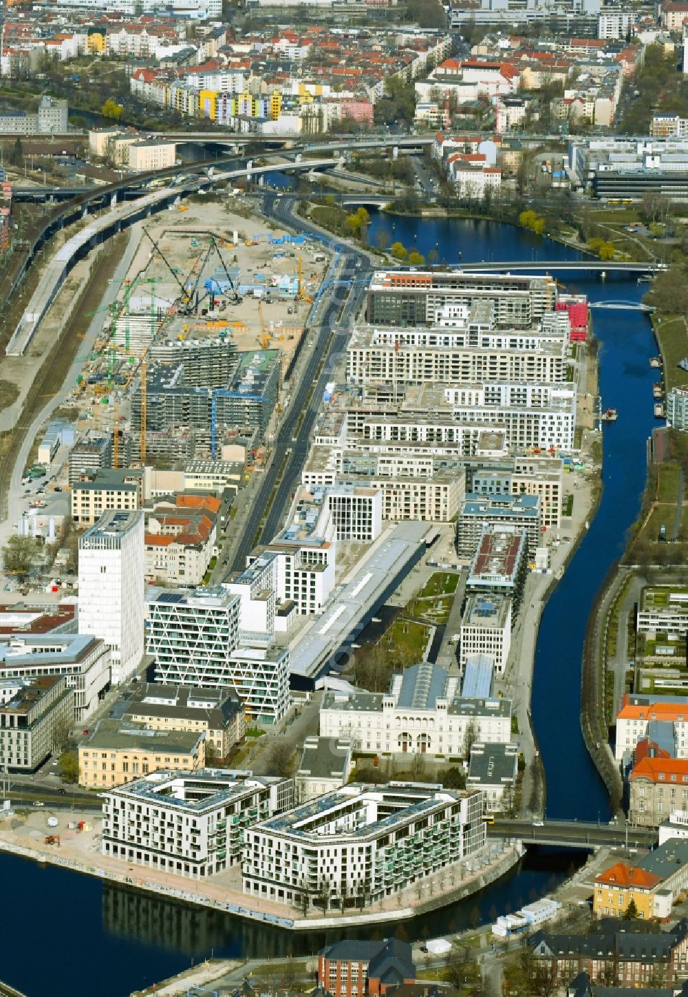 Berlin from above - Construction site to build a new multi-family residential complex on Invalidenstrasse on Humboldthafen in Berlin, Germany