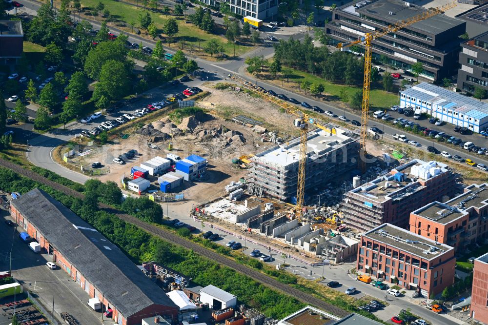 Bremen from above - Construction site to build a new multi-family residential complex in Kaffequartier on street Grete-Henry-Strasse in the district Ueberseestadt in Bremen, Germany