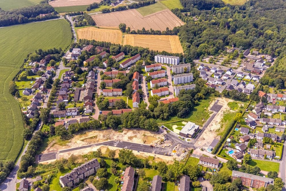Aerial image Bergkamen - Construction site to build a new multi-family residential complex Neubausiedlung Heidegaerten in the district Weddinghofen in Bergkamen in the state North Rhine-Westphalia, Germany
