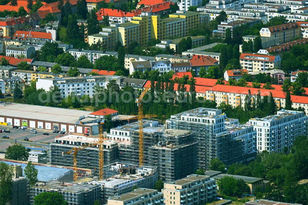 Berlin from above - Construction site to build a new multi-family residential complex on street Carossastrasse - Am Maselakepar in the district Spandau Hakenfelde in Berlin, Germany