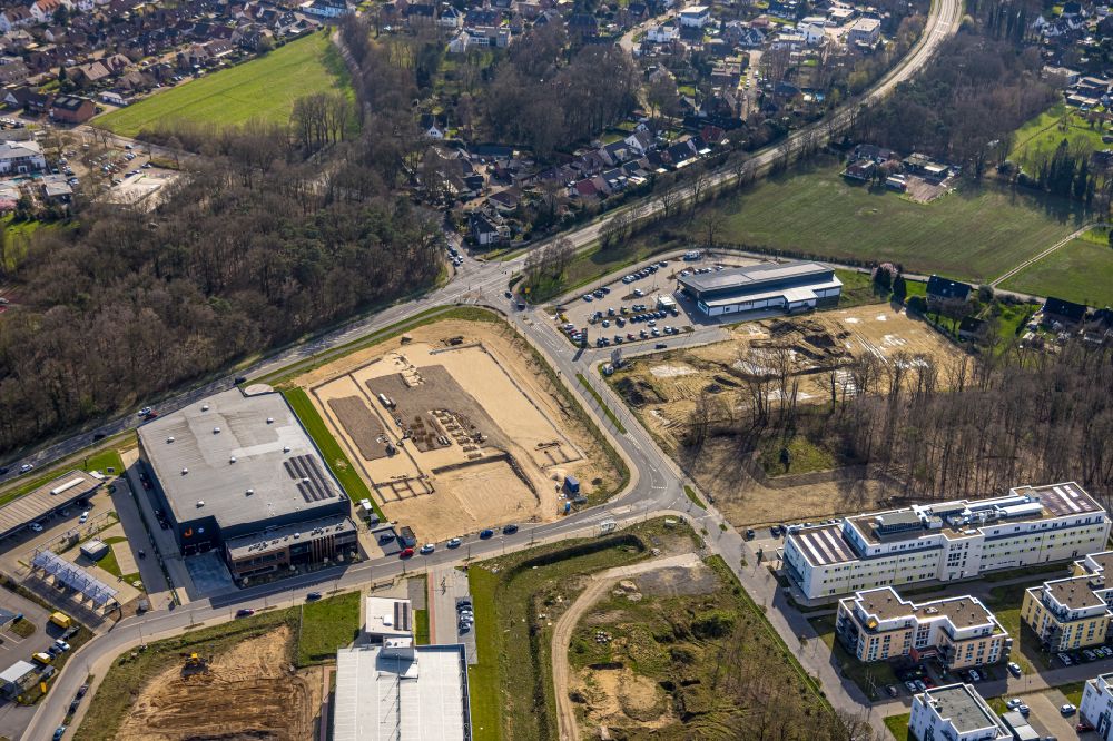 Aerial photograph Emmerich am Rhein - Construction site to build a new multi-family residential complex Ostermayerstrasse - Moritz-von-Nassau-Strasse - Georg-Elser-Strasse in the district Huethum in Emmerich am Rhein in the state North Rhine-Westphalia, Germany